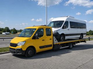 Transport busa osobowego na lawecie – Tczew