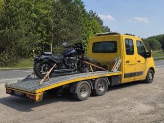 Transport motocykla na lawecie latem – Tczew